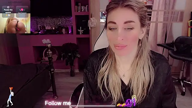 Онлайн чат XXX AnnieGOld_