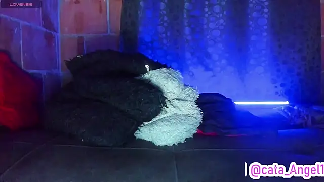 แชท XXX สดของ Cata-angel