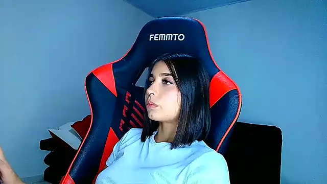 Chat XXX ao vivo de Rousse_violett