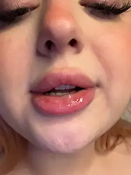 KellyMoors' Live XXX Chat