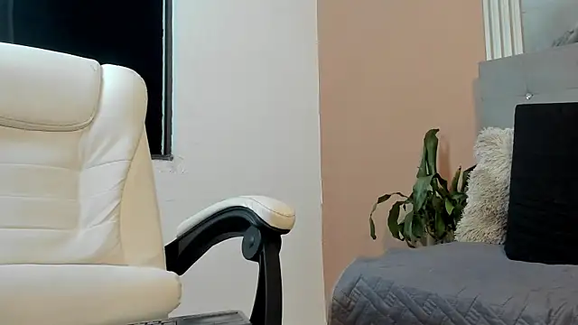 eren_jeager 在線直播表演