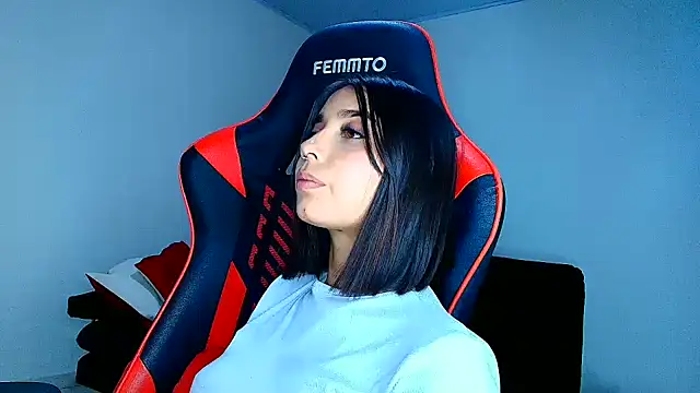 Rousse_violett Chat XXX live