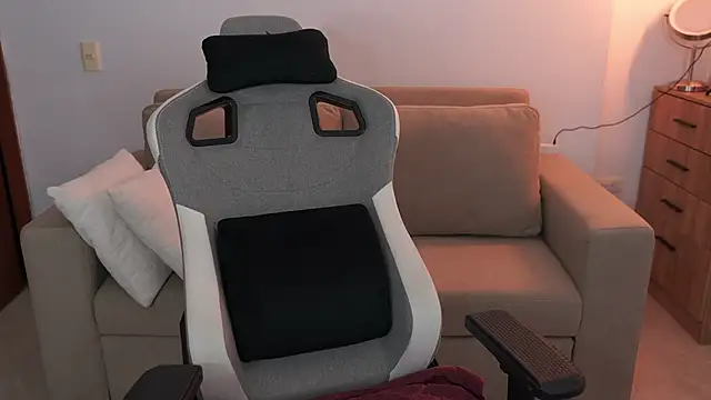 anyacutexのライブXXXチャット