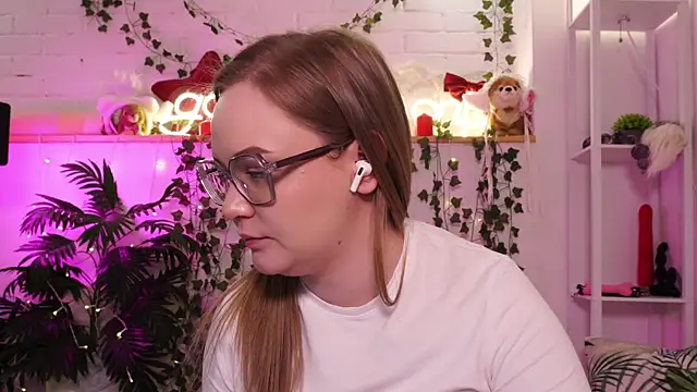 MonicaAsis Chat XXX live