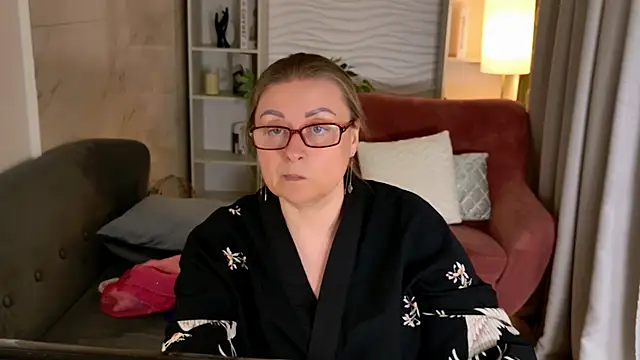 Alexandra_Kind 现场XXX聊天