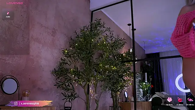 Chat +18 de Serene_Sophiex ao vivo