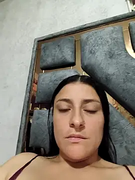 Scarlet_Passion Adlı Modelin Canlı XXX Sohbeti