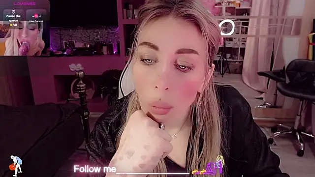 AnnieGOld_: απευθείας συνομιλία ΧΧΧ