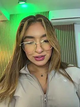 Chat +18 de jenn_fit ao vivo