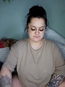 Sembang XXX Secara Langsung Saucy-Serenity