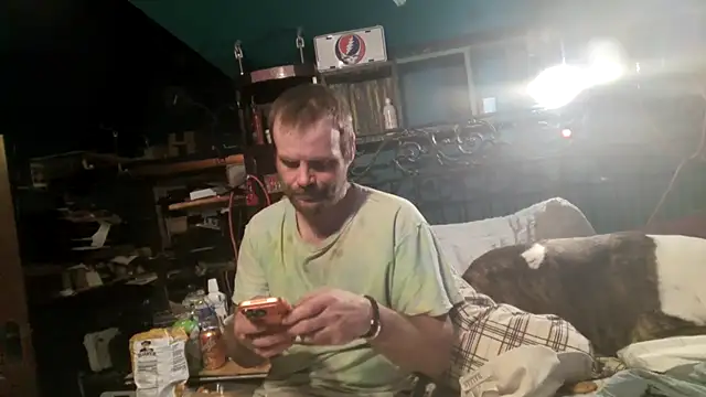 charactrzero webkamerás műsora