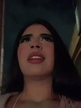 دردشة Dannii- الجنسية المباشرة