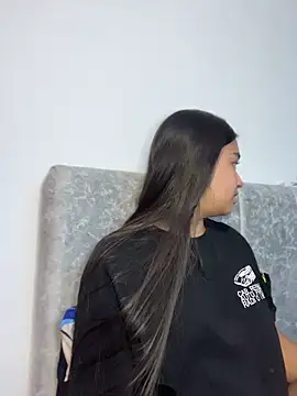 I_Samanthaa Chat XXX in diretta