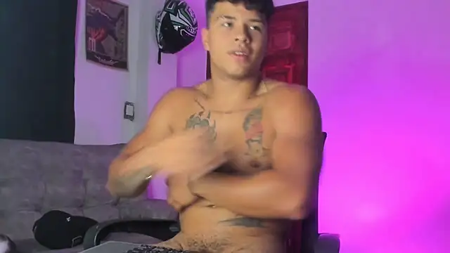 Dominic_Biker__ Pertunjukan Webcam