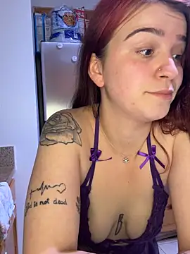 joeystaciee Show in webcam