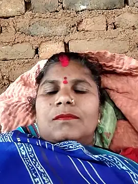 Show modela Hot_di97 na web-kameri