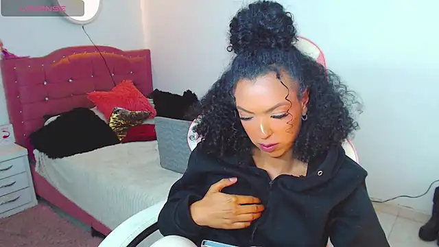 Tanedra_collingsのウェブカメラショー