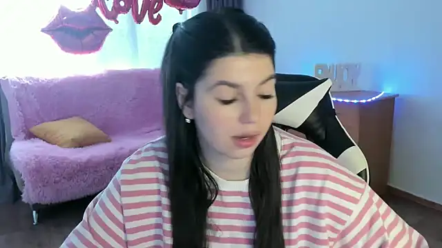 KisaModel: онлайн-секс-чат