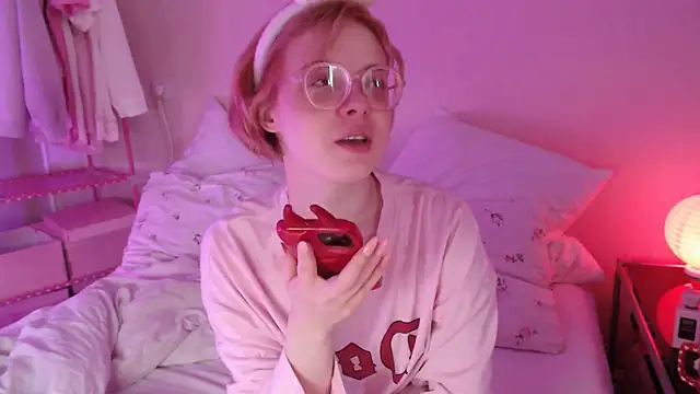 Chatroom XXX en direct de KatieMelone