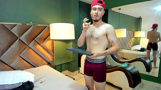 Chat XXX ao vivo de Salvattore_Muller