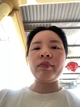 Ivy_Trix2: онлайн-секс-чат