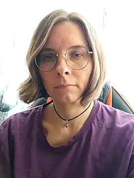 Chat +18 de Aashikalaa ao vivo