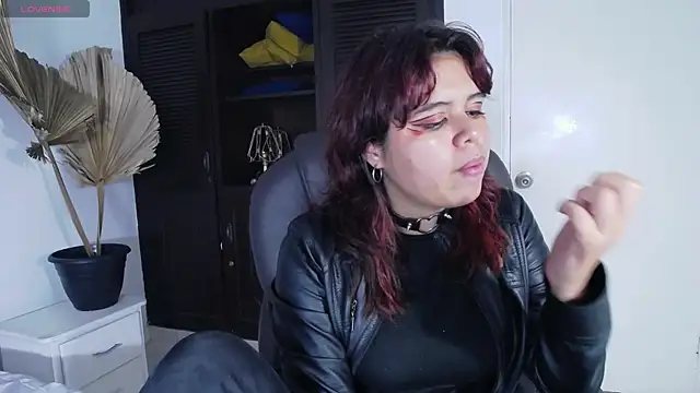 SabinaMerchetti 即時 XXX 聊天