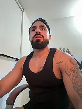 Ryan_Black3: διαδικτυακό σόου στην κάμερα