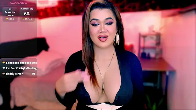 asiankatyhuge 在線直播表演