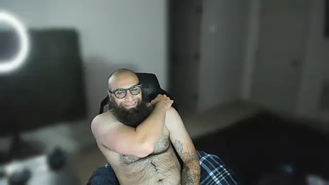 MastaWolfyのライブXXXチャット