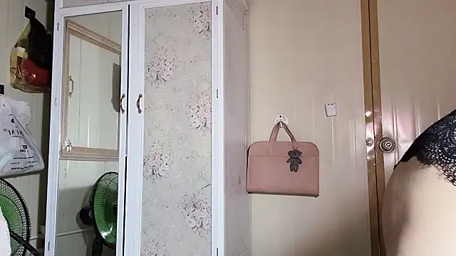 LinhChi_9x Chat XXX live