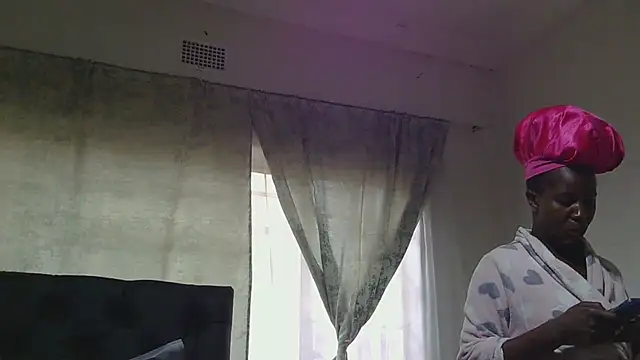 sluttylaura21 Live XXX-Chat