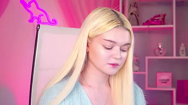 Chat XXX en directo de AdeleCartier