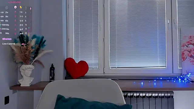 XXX chat uživo modela OssieCrews