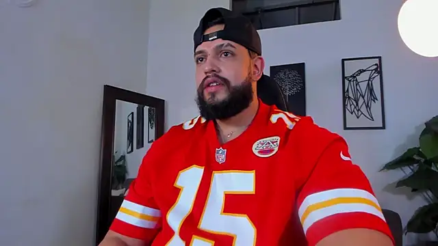 Justin_kingX7 Adlı Modelin Canlı XXX Sohbeti