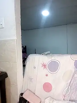 Emily_Rouse23 Chat XXX in diretta