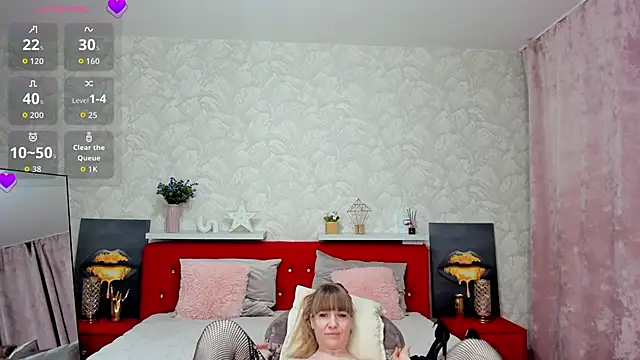 Chatroom XXX en direct de KattyPeachX