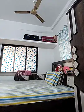 Hot-Tinaa Obrolan Langsung XXX