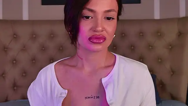 Alexa_Stain live XXX chat