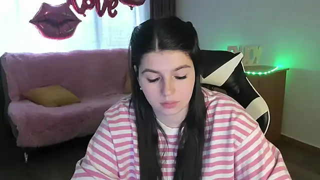 KisaModel Webcam show