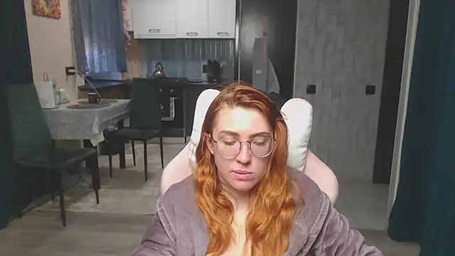 Czat XXX na żywo – Reginasmilee