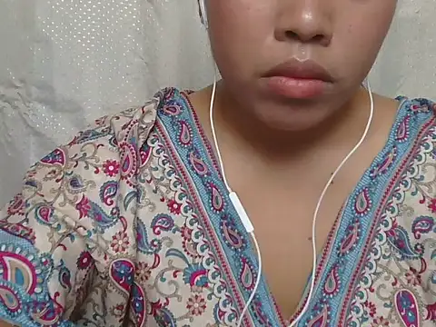 ChubbyButty Chat XXX live