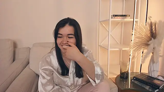 ShanaYock Chat XXX live