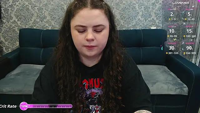 LunaRoub's Live XXX Chat