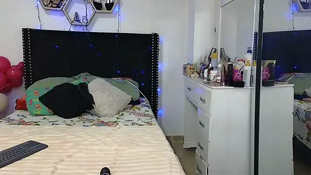 Chat XXX Live charlotte_077