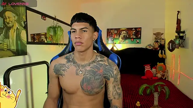 Damian_latinxxx Adlı Modelin Web Kamerası Şovu