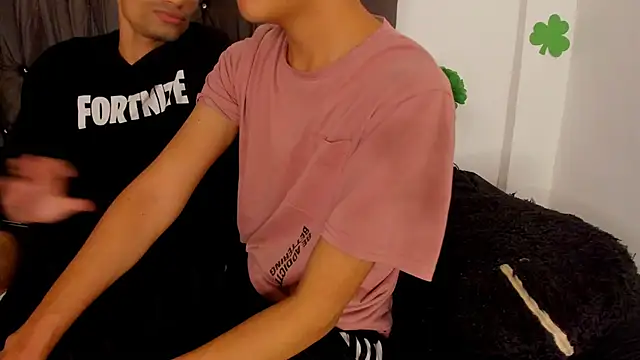 Gay_Red_Room élő XXX-chatje