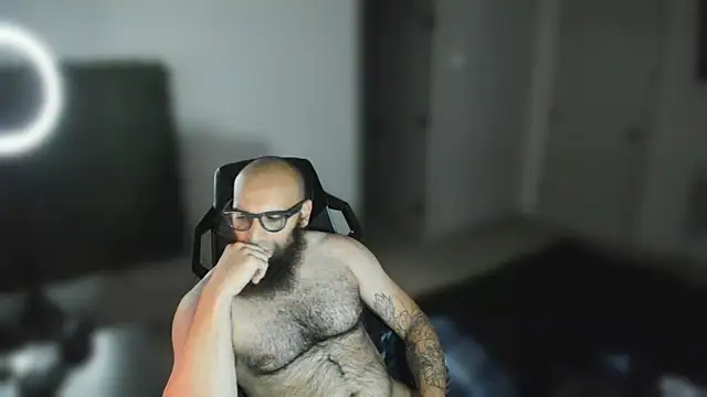 دردشة MastaWolfy الجنسية المباشرة