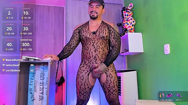 Czat XXX na żywo – riky_11