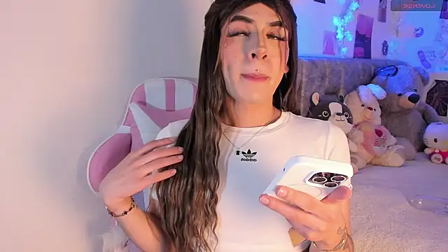 Chatroom XXX en direct de Iam_Emiily_